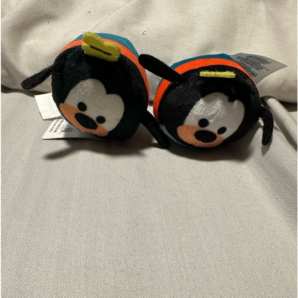 Mini goofy tsum tsums
